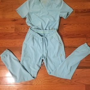 Mint/teal jogger scrub set xs